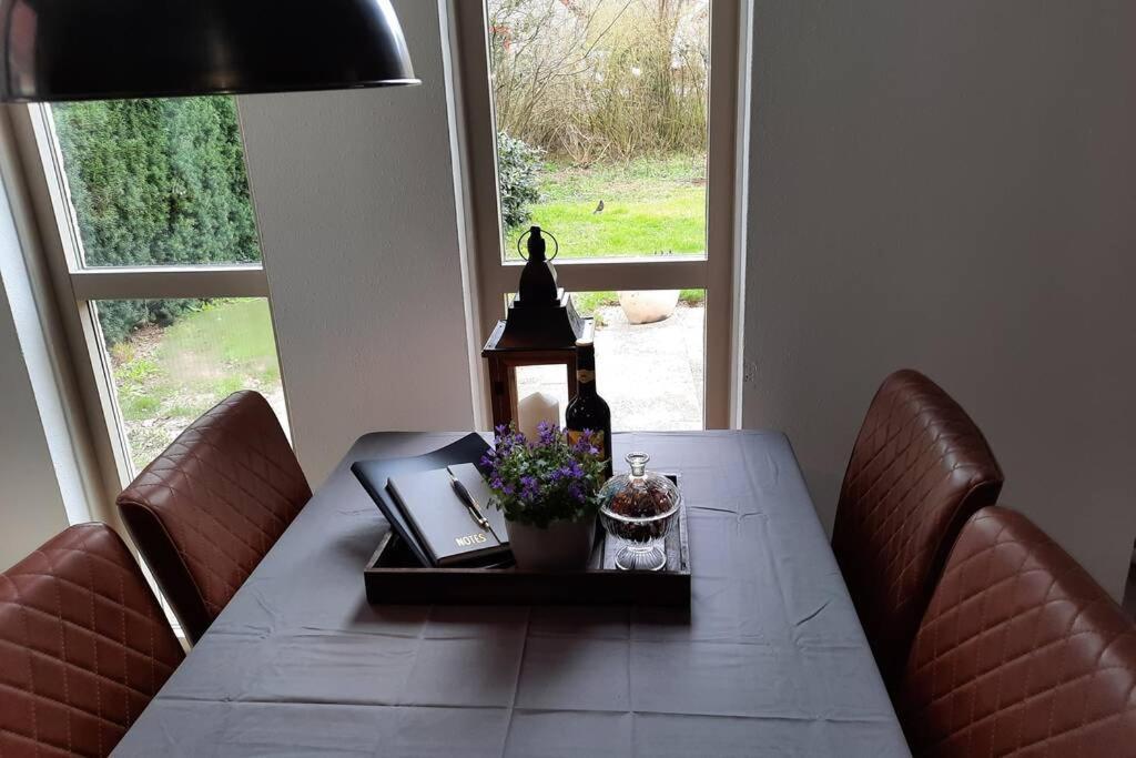 Gezellige Vakantiewoning Met Sauna In Ewijk Bij Nijmegen - Recreational Only No Workers Eksteriør billede